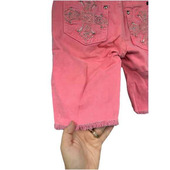 Miss Me Hot Corral Pink Bling Rhinestone Cross Pocket Bermuda Shorts Womens 30 - Picture 5 of 14